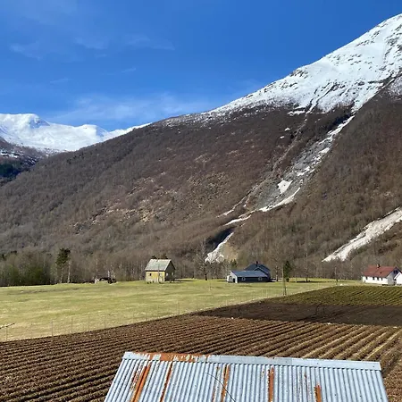5 Bedroom Awesome Home In Valldal